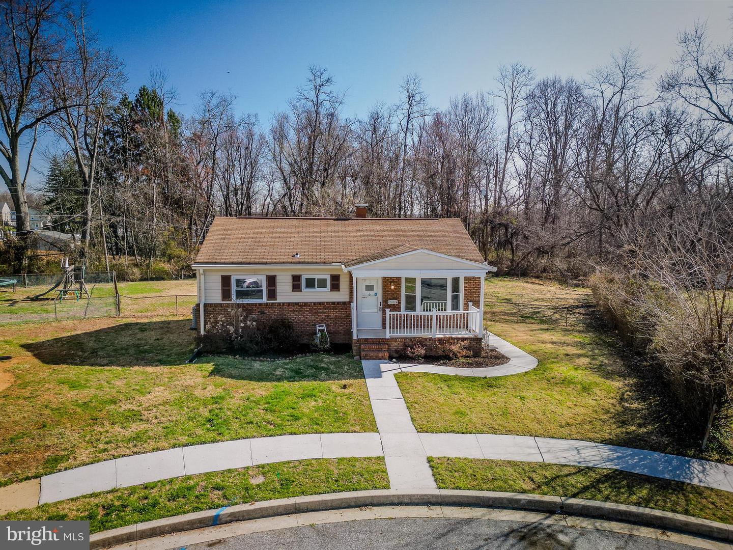 3 Mason Ct