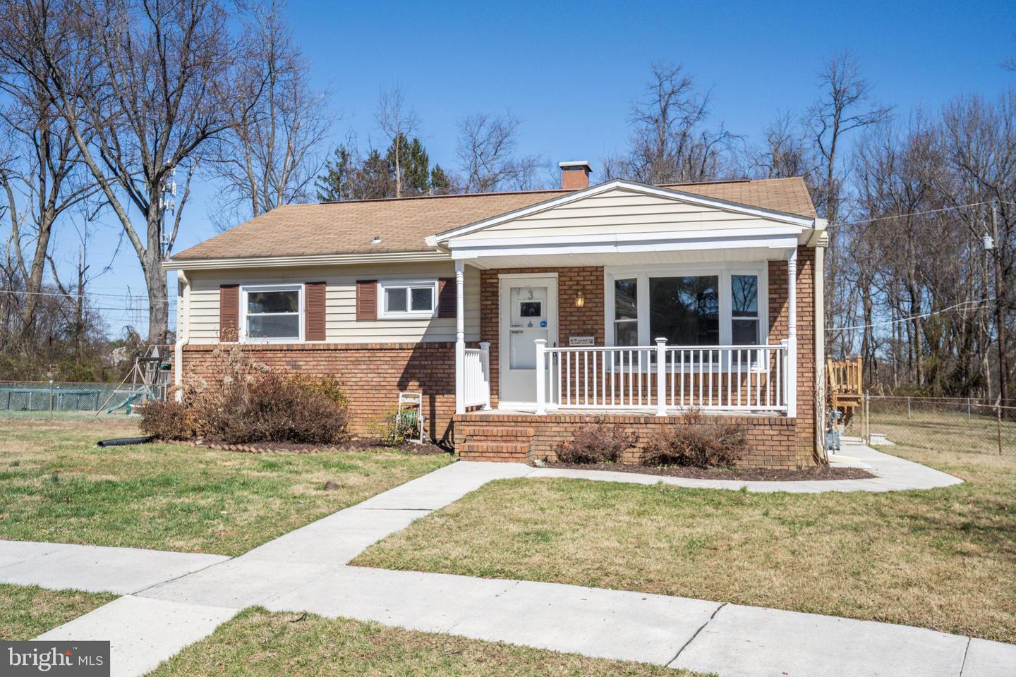 3 Mason Ct