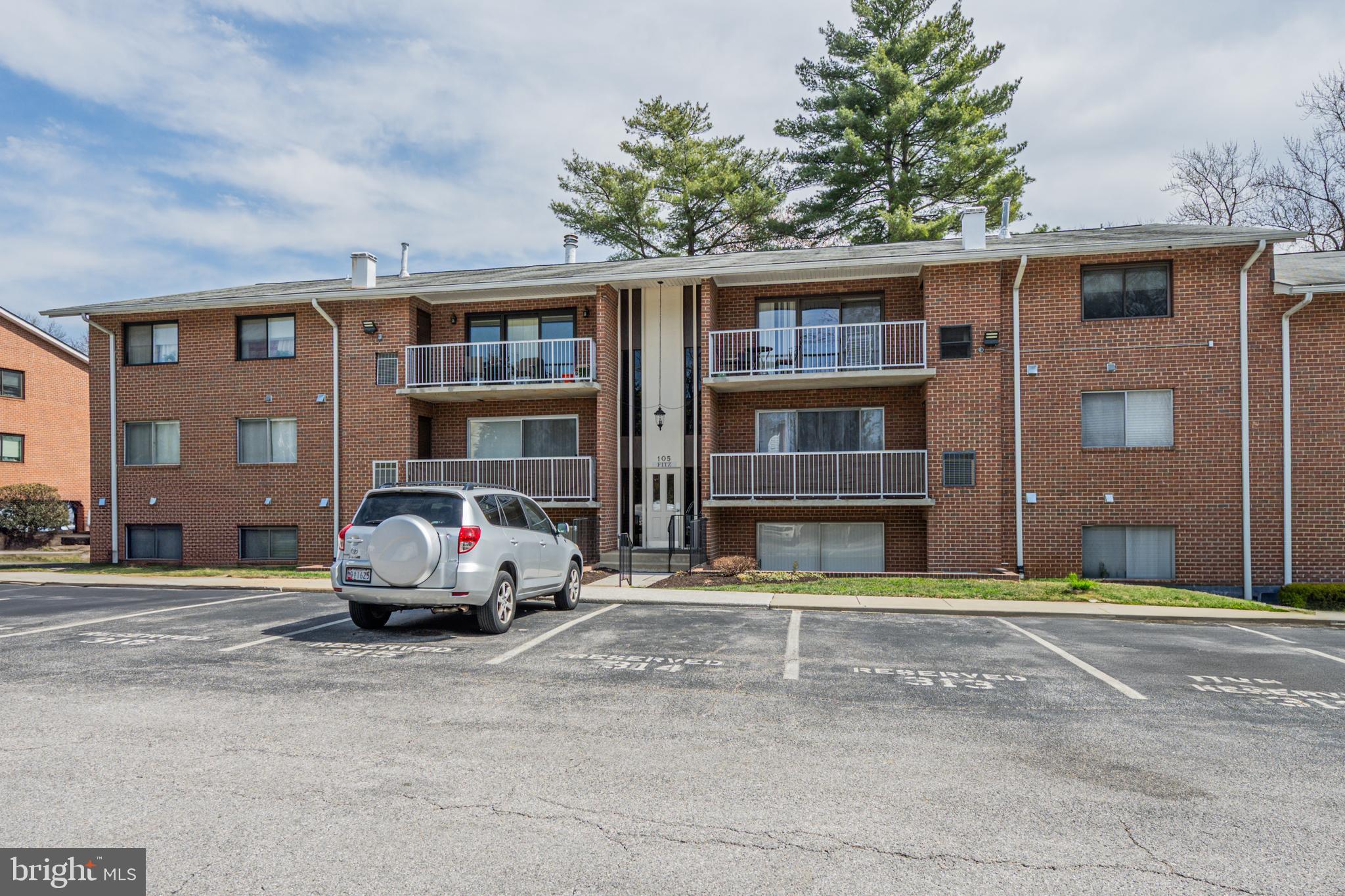 105 Fitz Ct #203