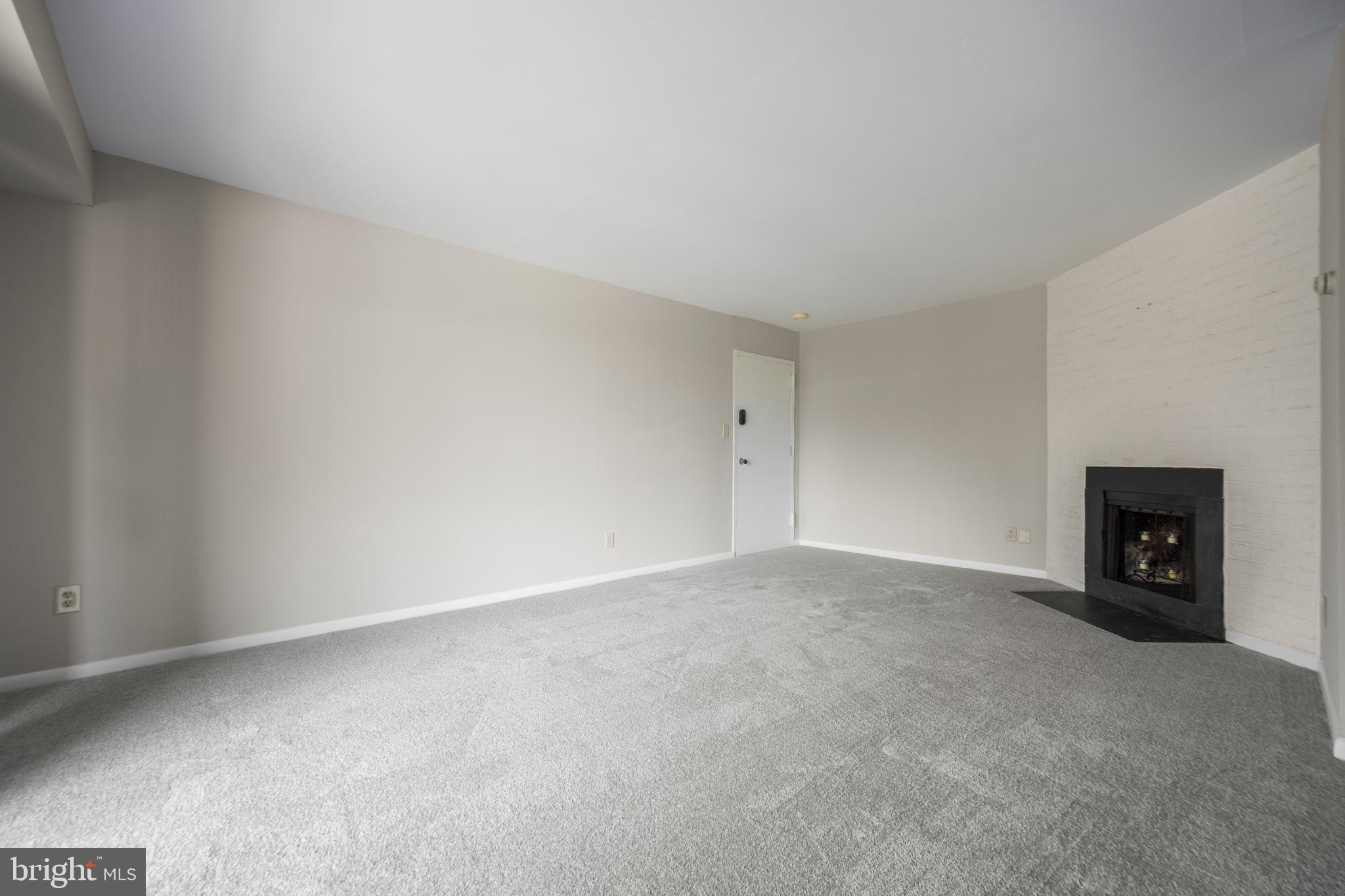 105 Fitz Ct #203