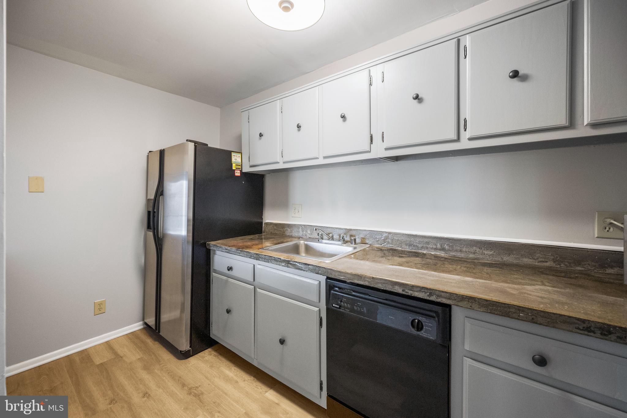 105 Fitz Ct #203