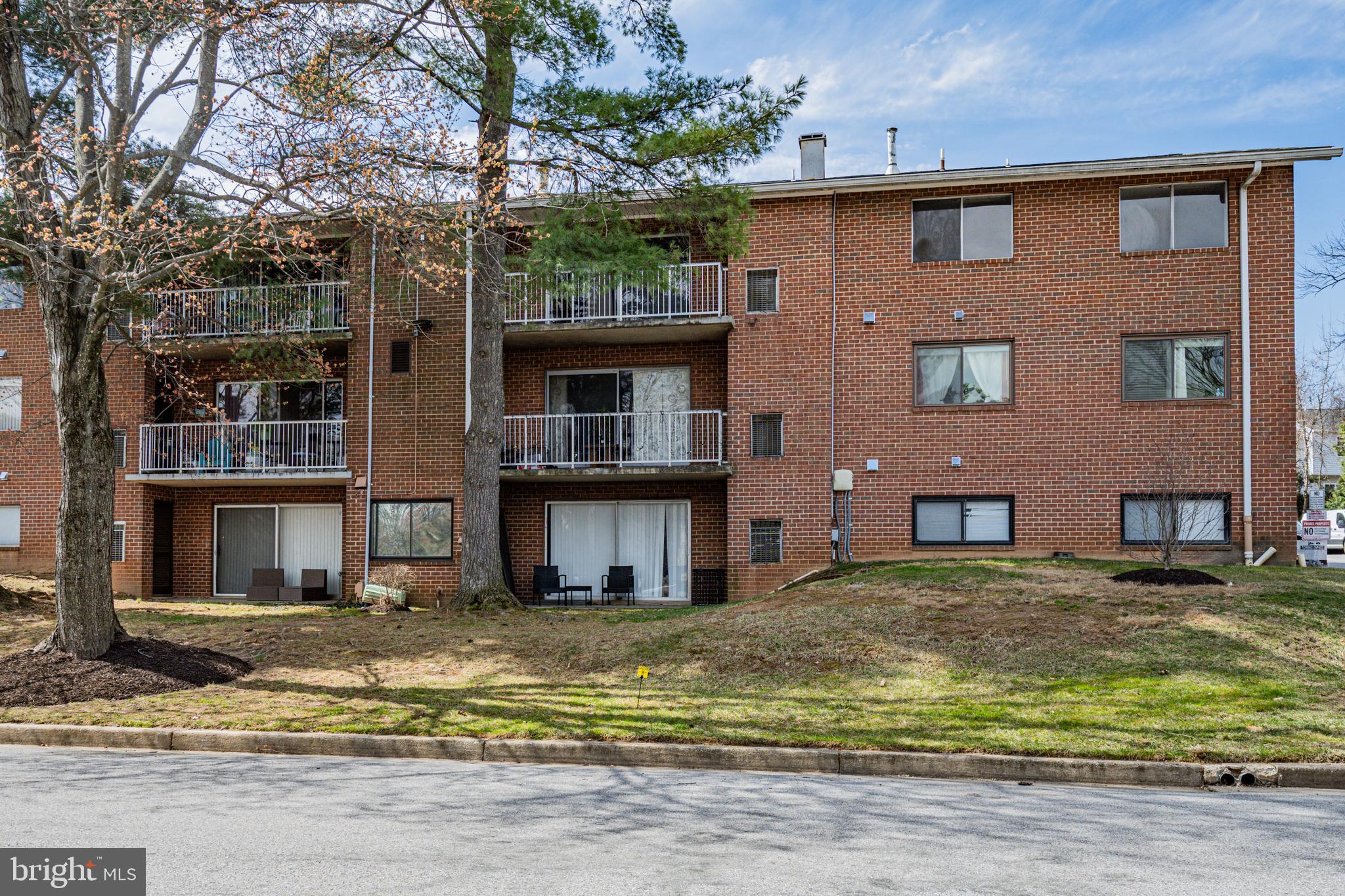 105 Fitz Ct #203