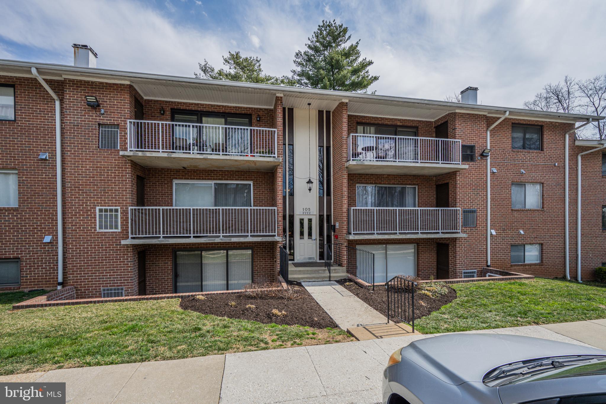105 Fitz Ct #203