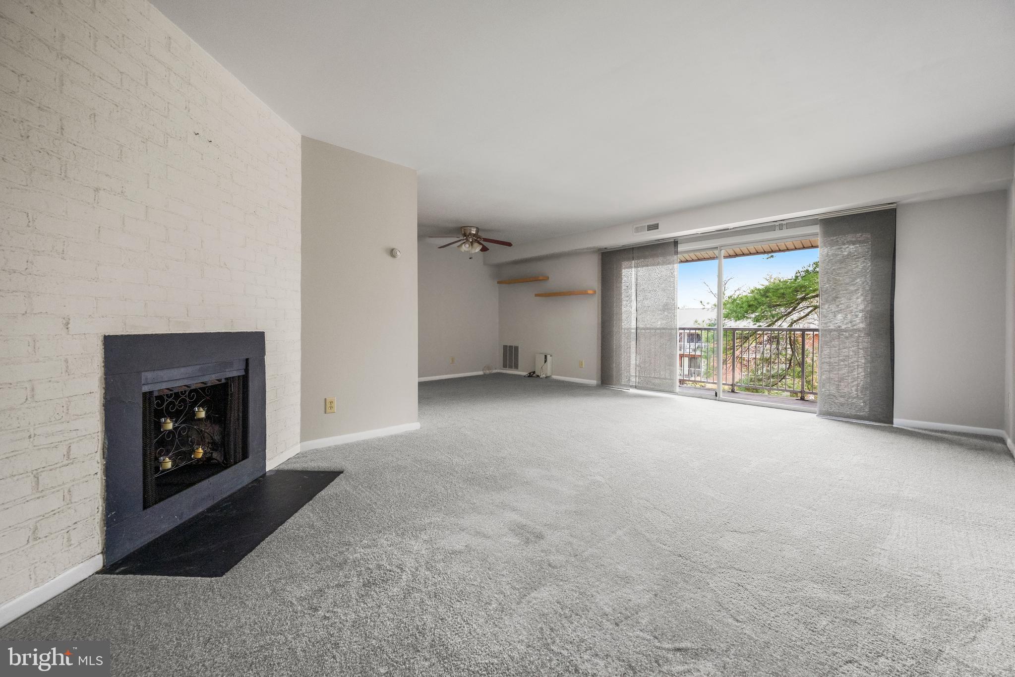 105 Fitz Ct #203