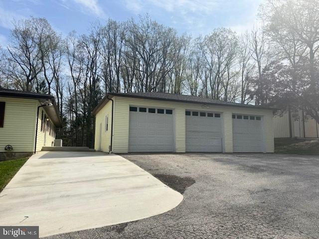 19422 Resh Mill Rd
