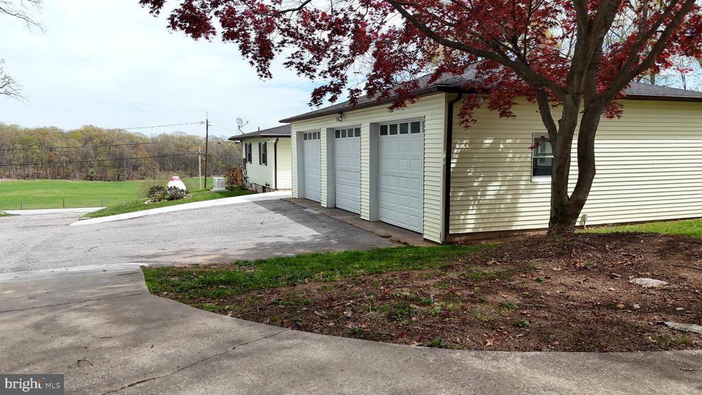 19422 Resh Mill Rd