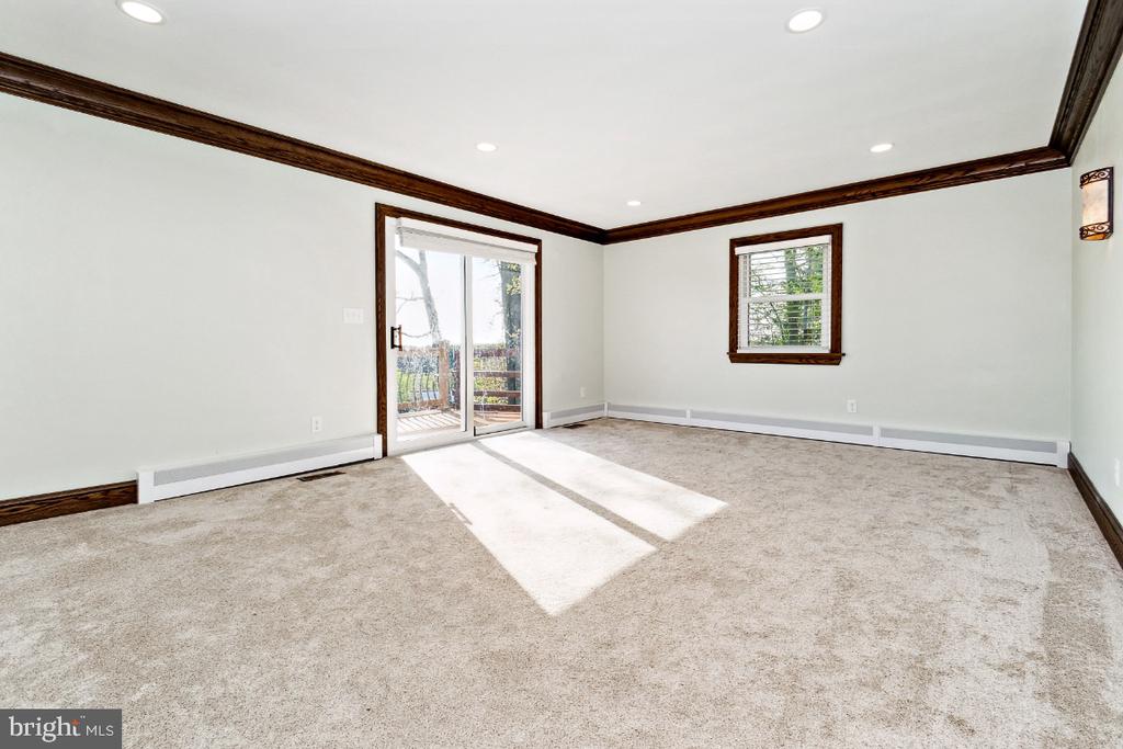 19422 Resh Mill Rd