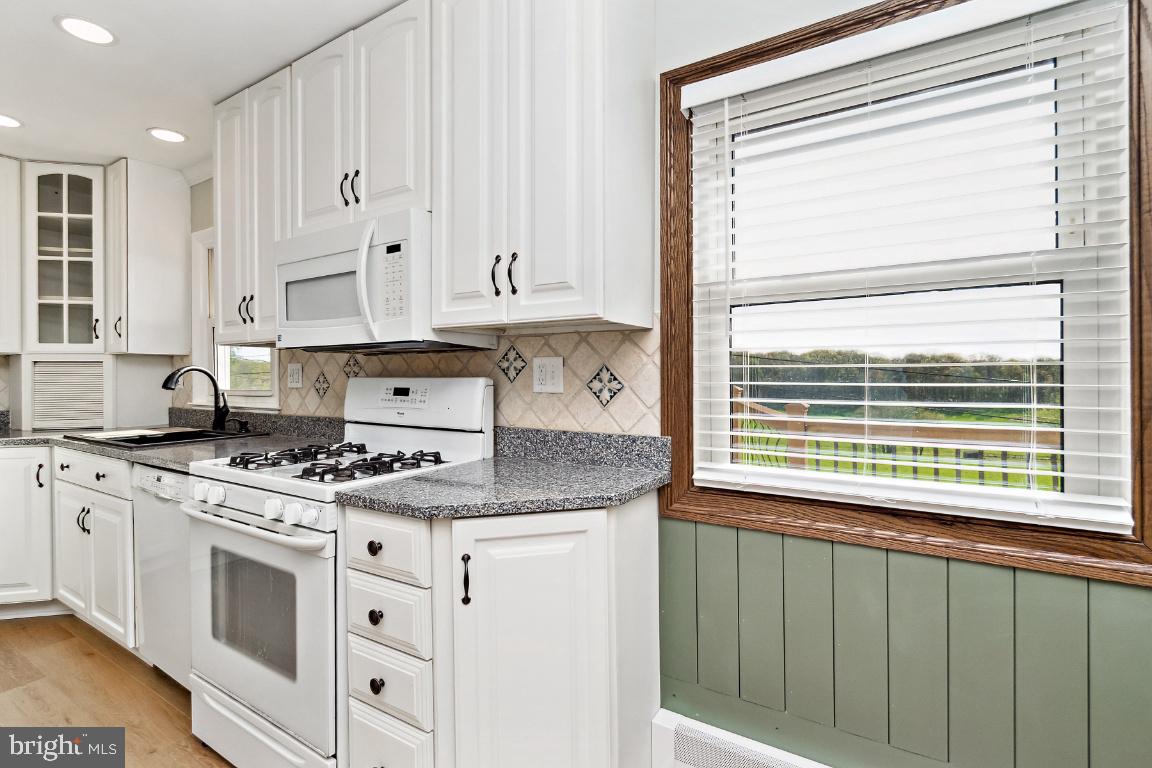 19422 Resh Mill Rd