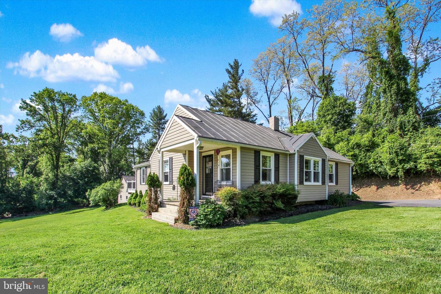 3007 Black Rock Rd