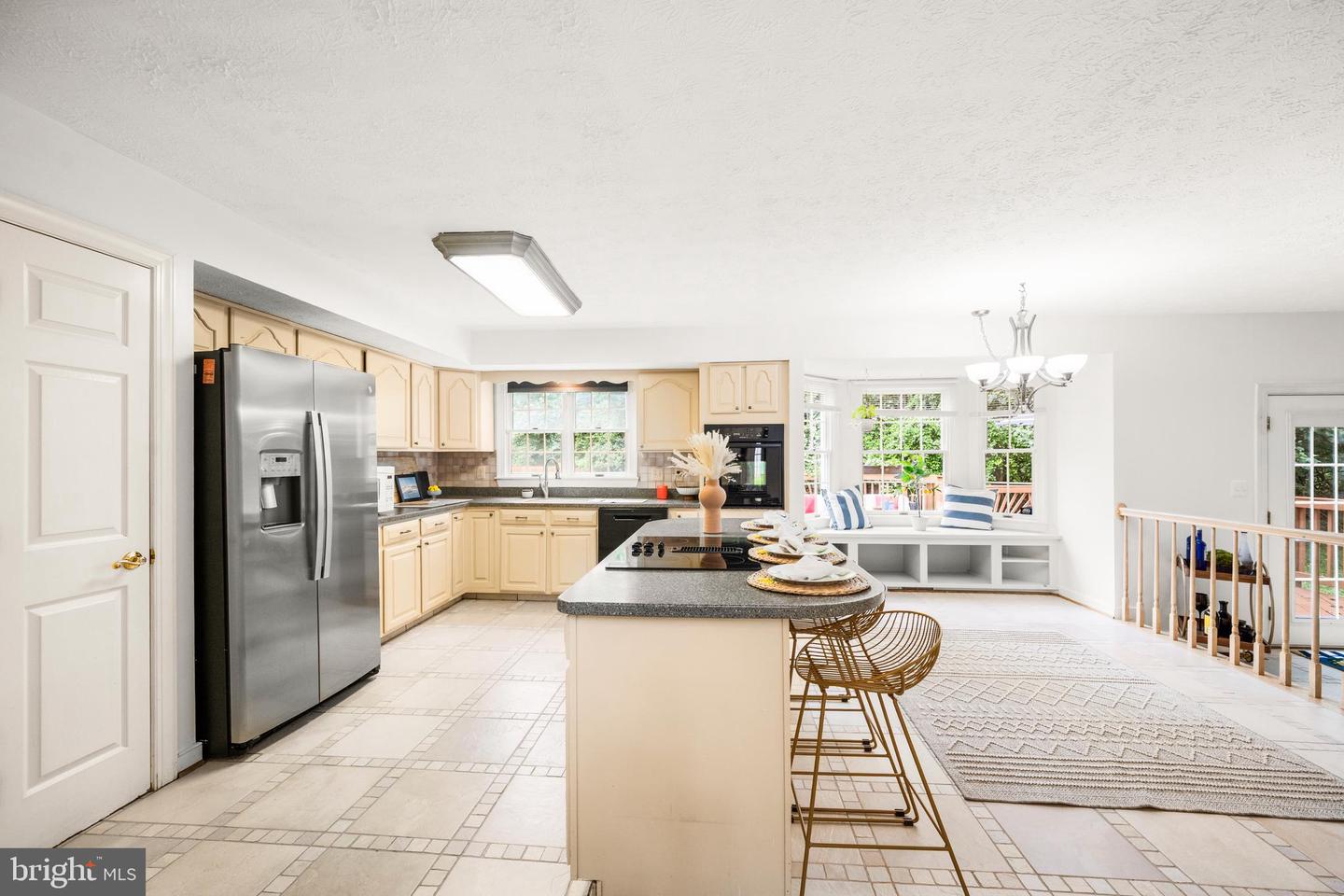 11901 Woodmews Cir