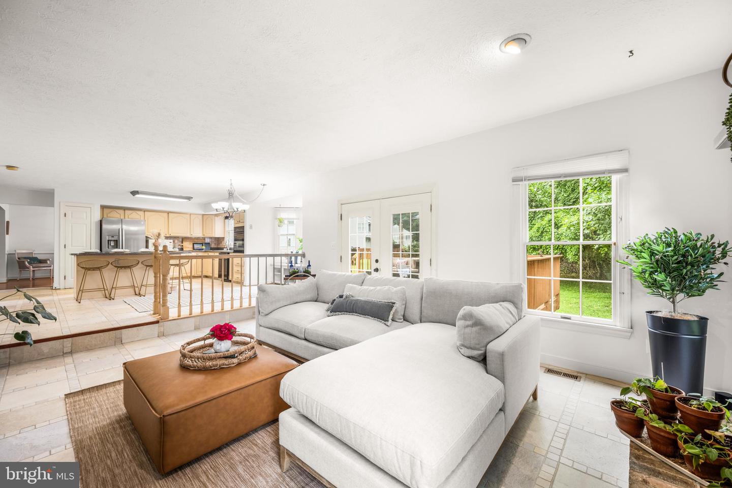 11901 Woodmews Cir