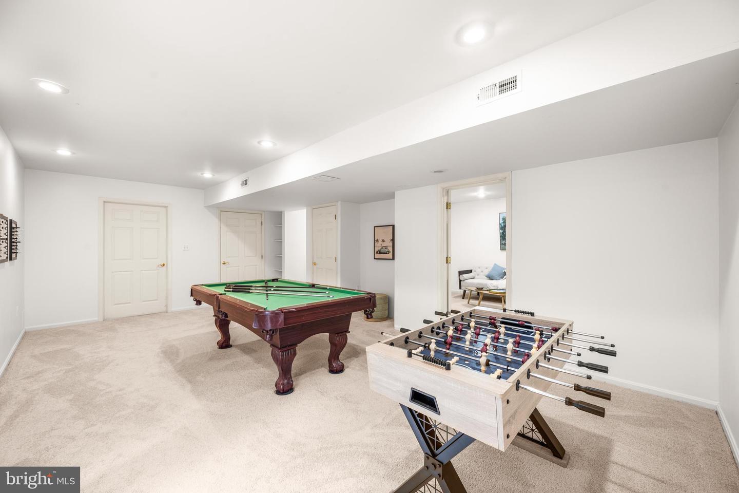 11901 Woodmews Cir