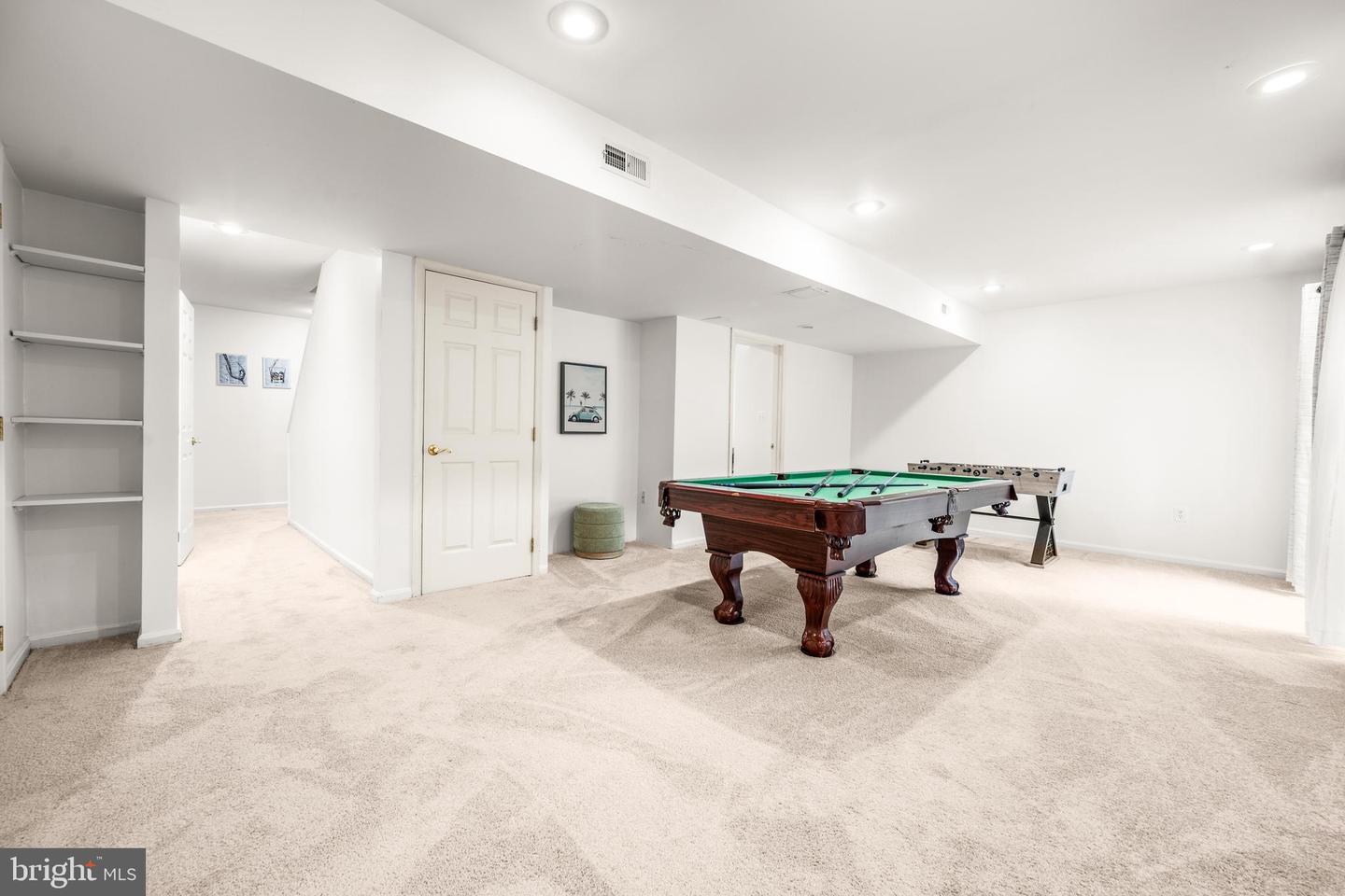 11901 Woodmews Cir