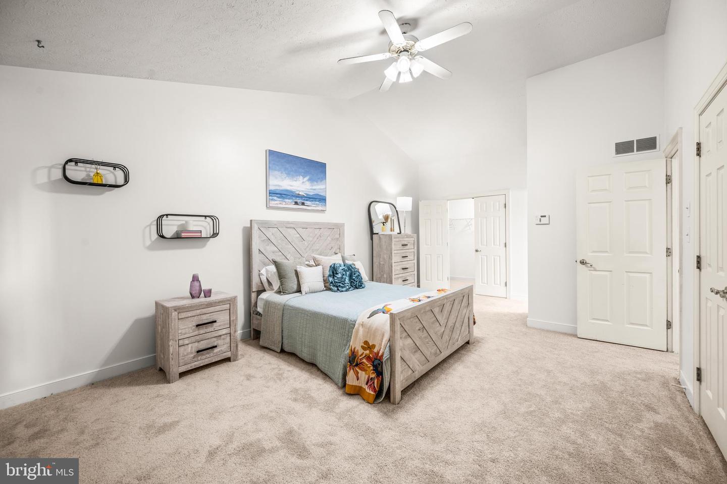 11901 Woodmews Cir