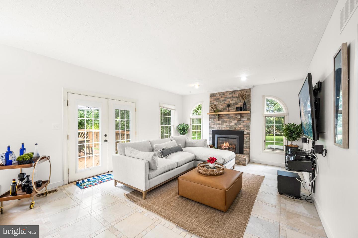 11901 Woodmews Cir