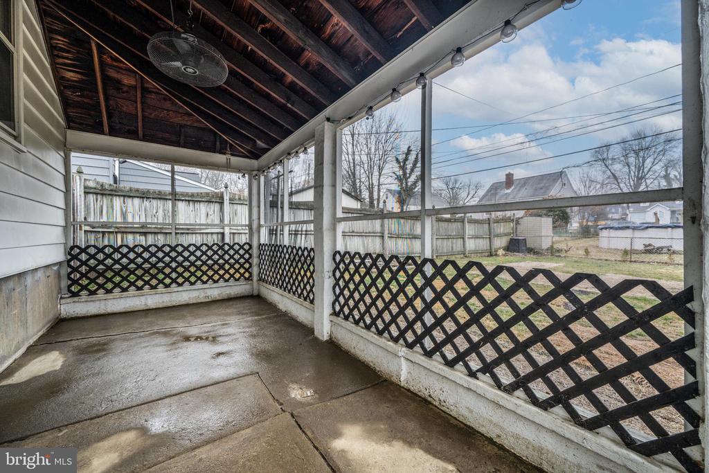 2619 CANTERBURY ROAD