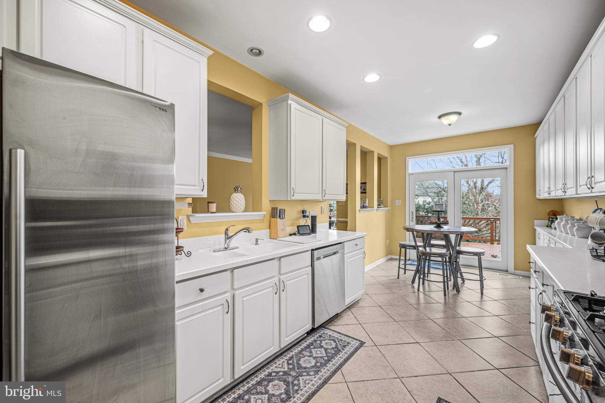 5905 IVY LEAGUE DRIVE