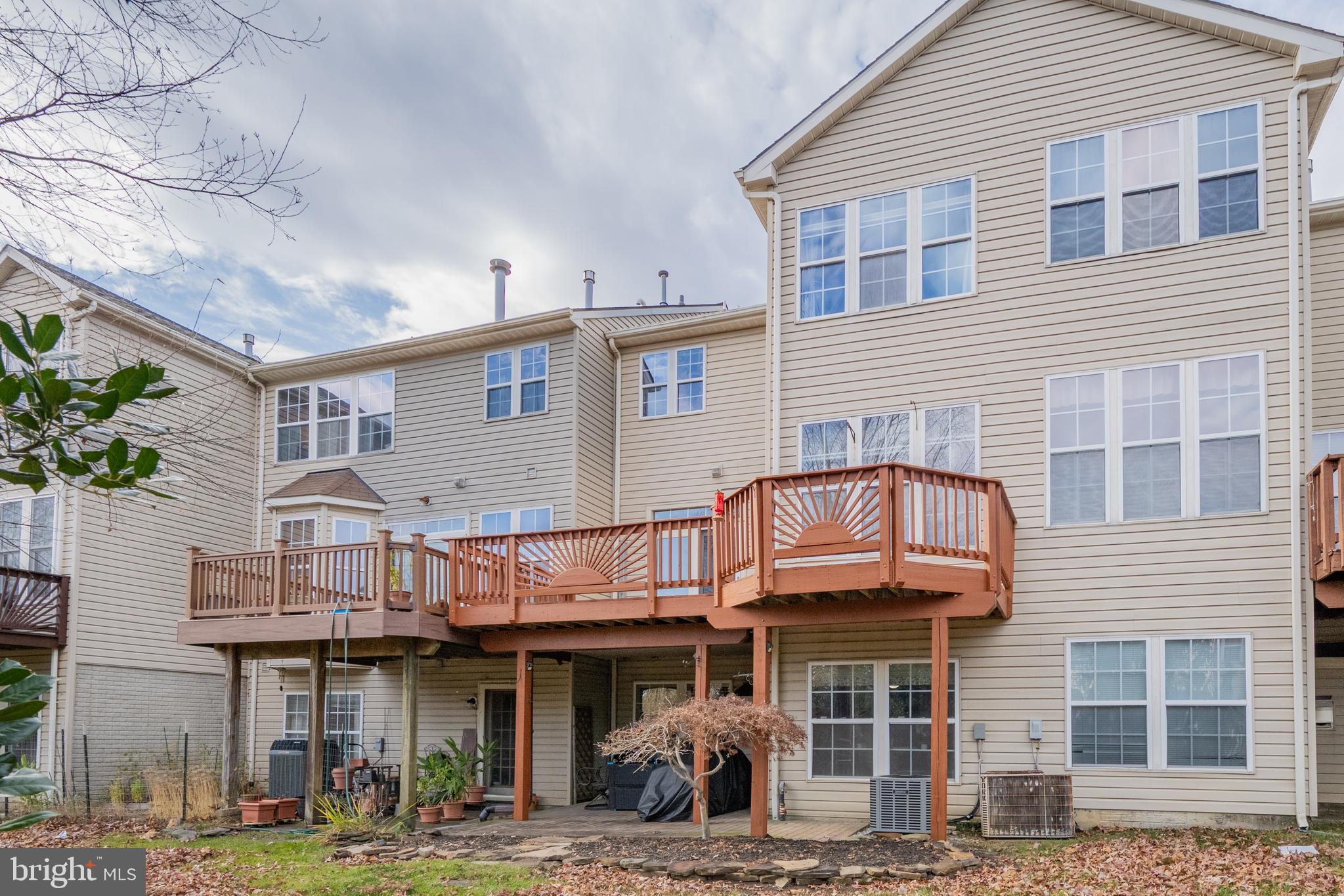 5905 IVY LEAGUE DRIVE