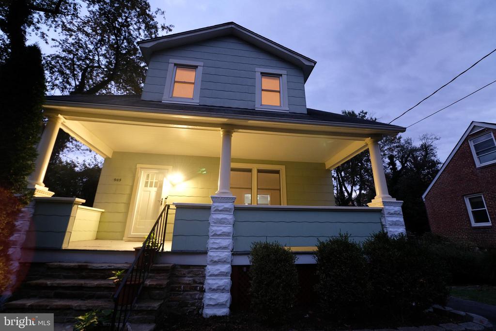 905 WOODSDALE ROAD