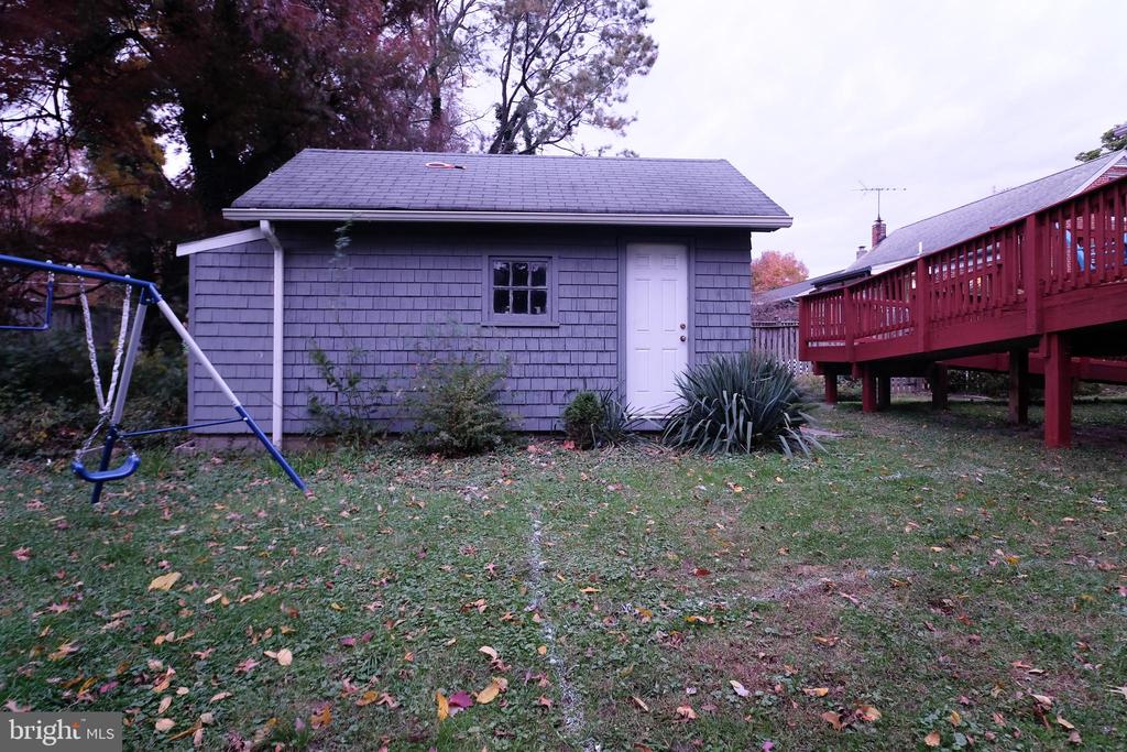 905 WOODSDALE ROAD