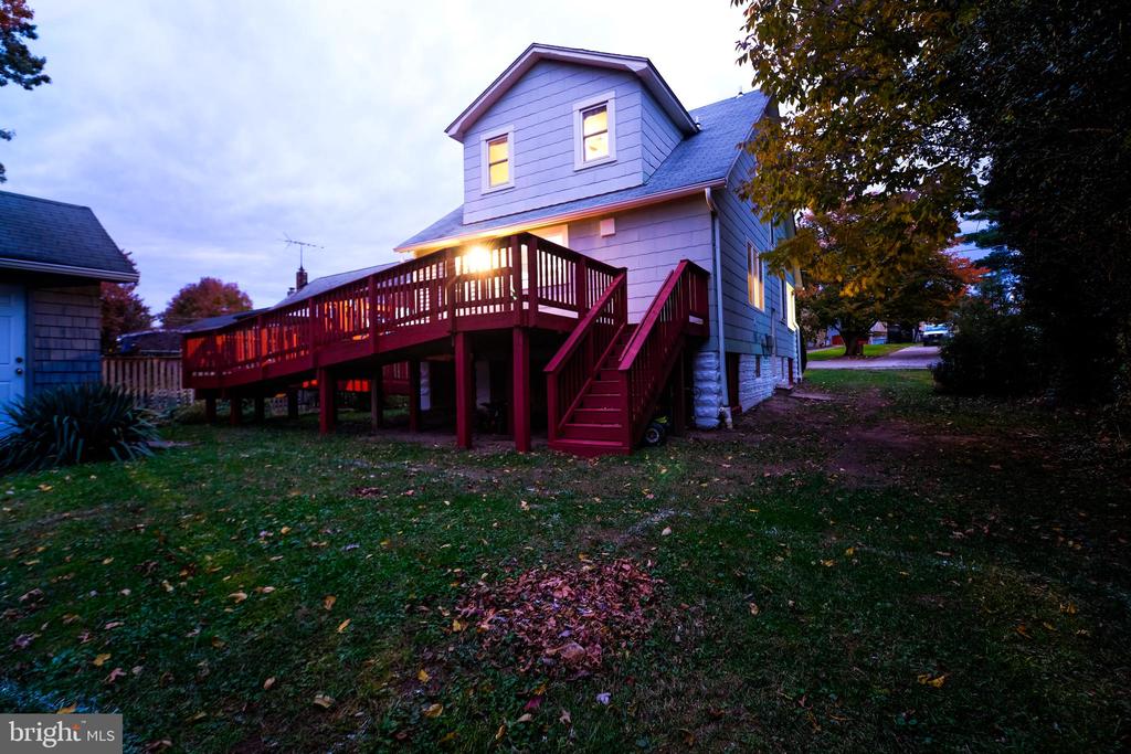 905 WOODSDALE ROAD