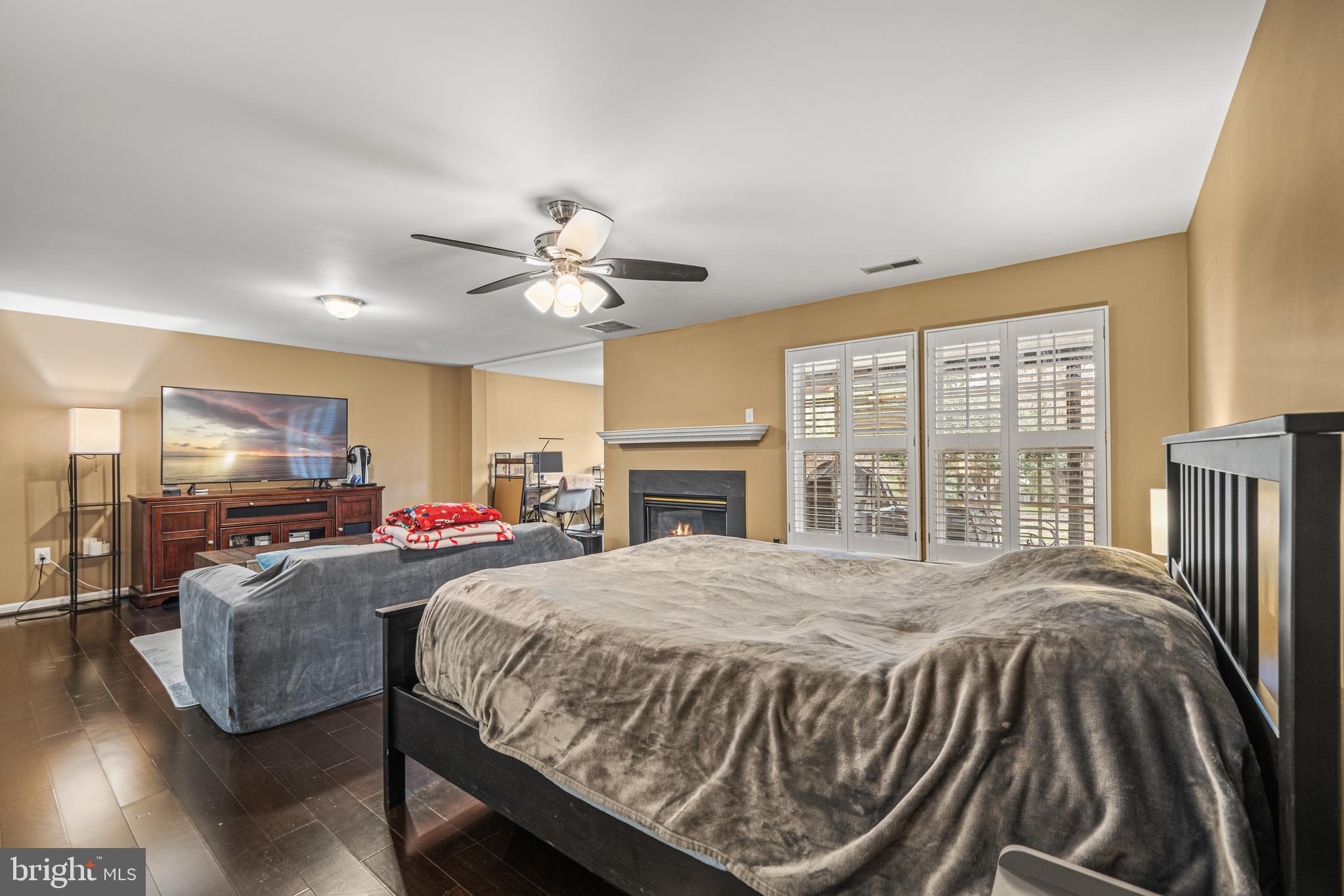 5905 IVY LEAGUE DRIVE