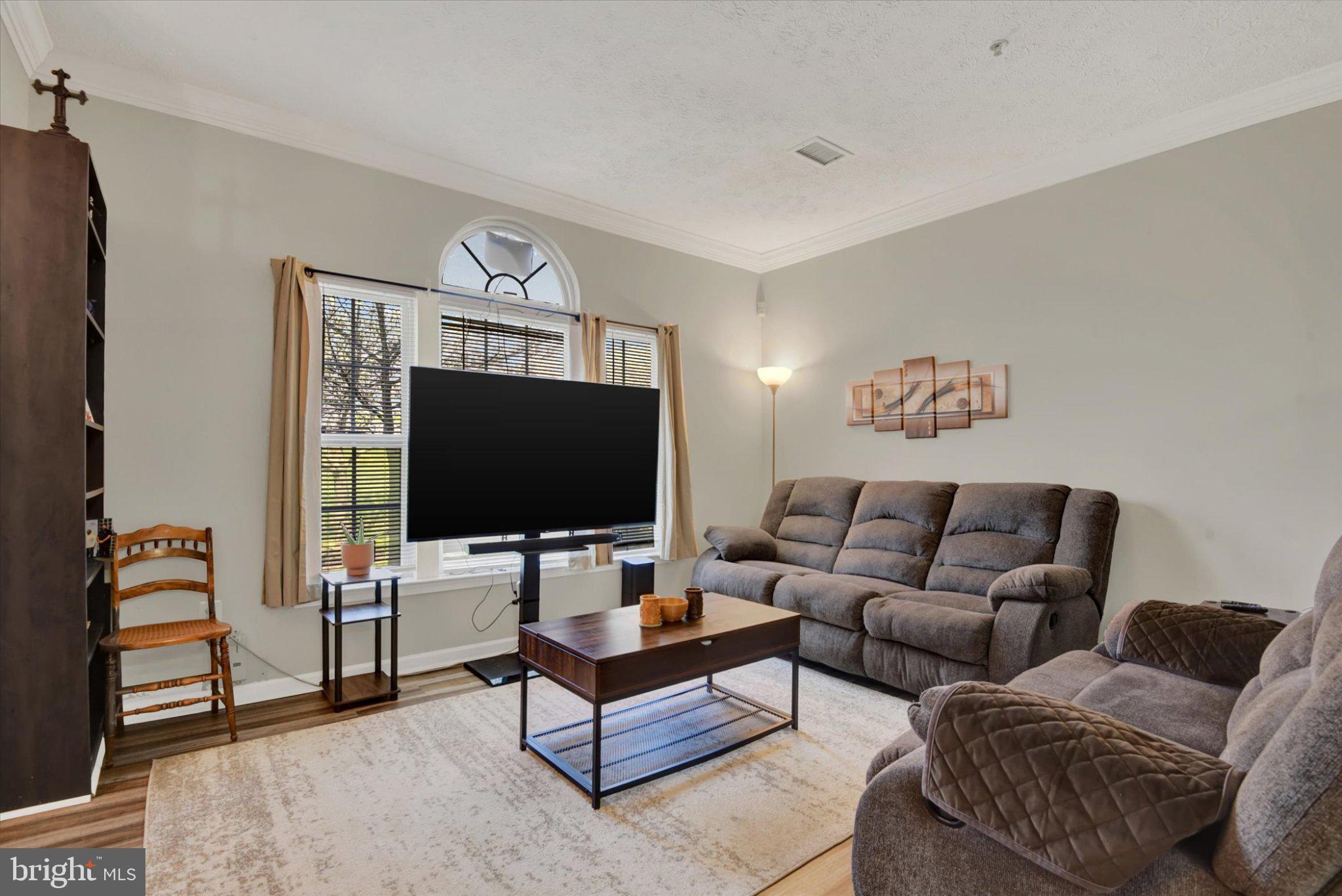 11068 ALEX WAY 11068