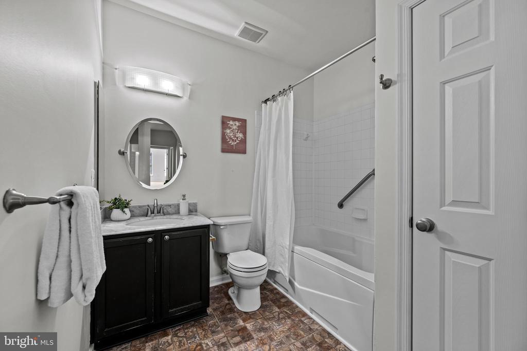 9661 ASHLYN CIRCLE Unit: 9661