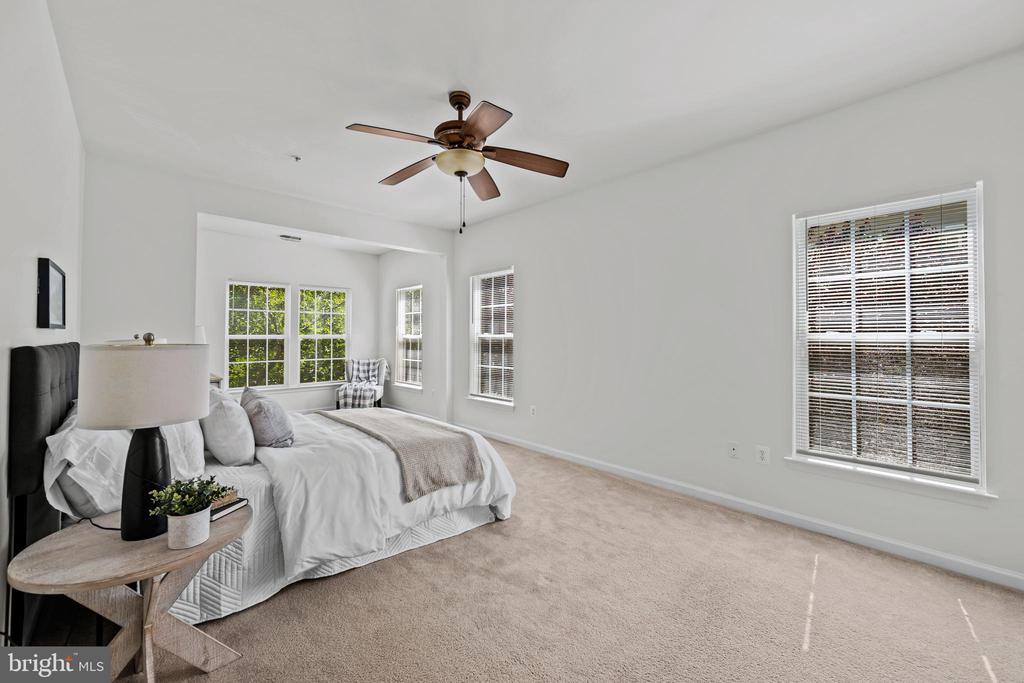 9661 ASHLYN CIRCLE Unit: 9661