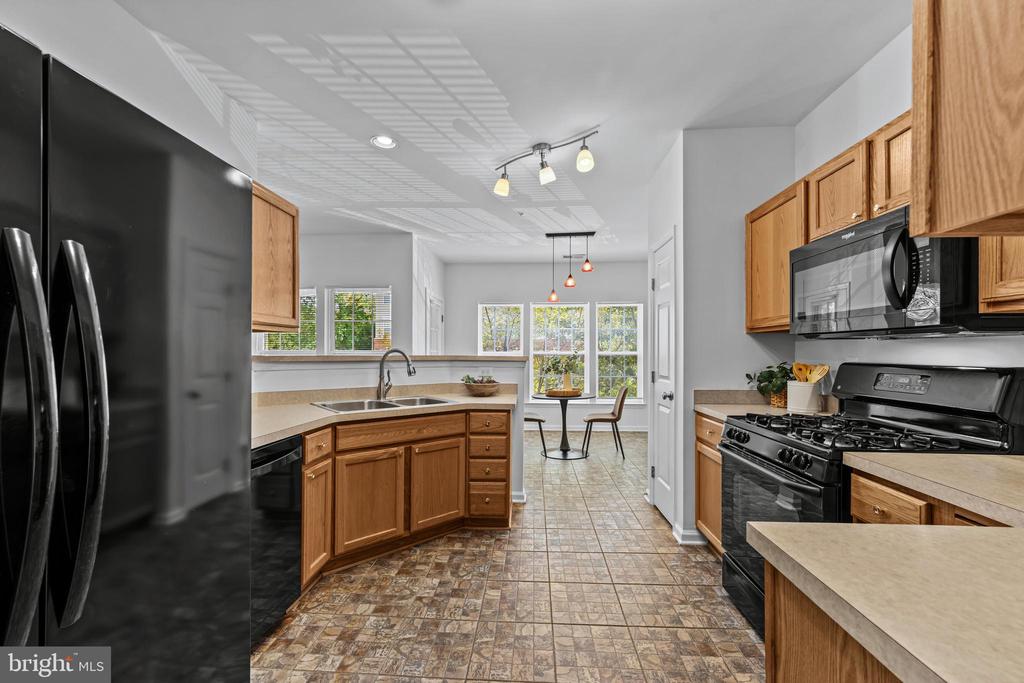 9661 ASHLYN CIRCLE Unit: 9661