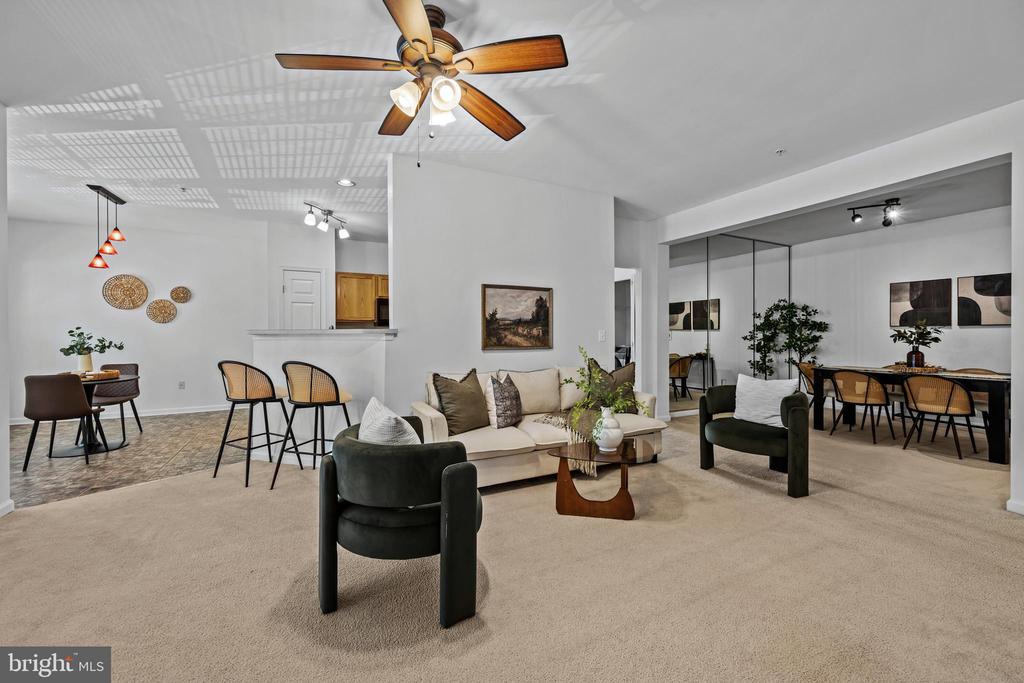 9661 ASHLYN CIRCLE Unit: 9661