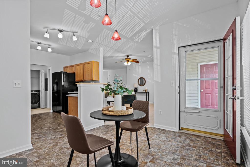 9661 ASHLYN CIRCLE Unit: 9661