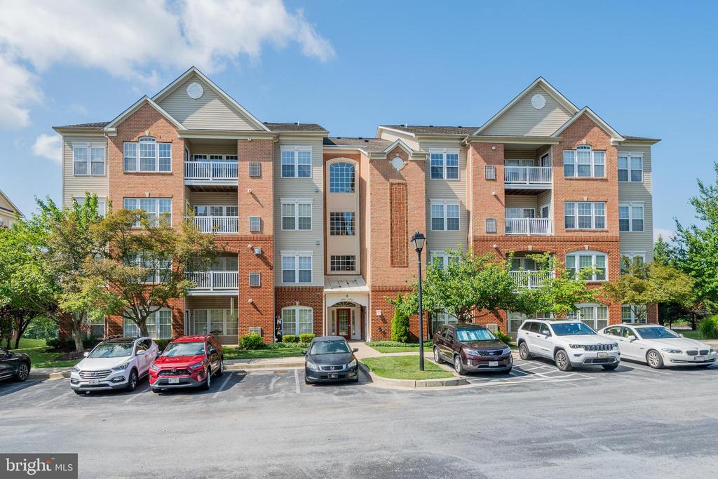 9661 ASHLYN CIRCLE Unit: 9661