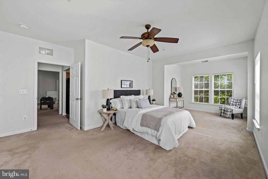 9661 ASHLYN CIRCLE Unit: 9661
