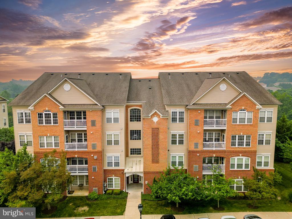 9661 ASHLYN CIRCLE Unit: 9661