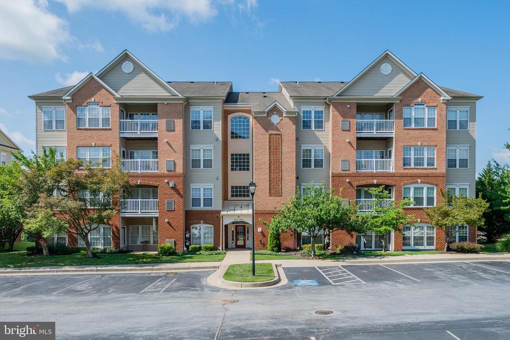 9661 ASHLYN CIRCLE Unit: 9661