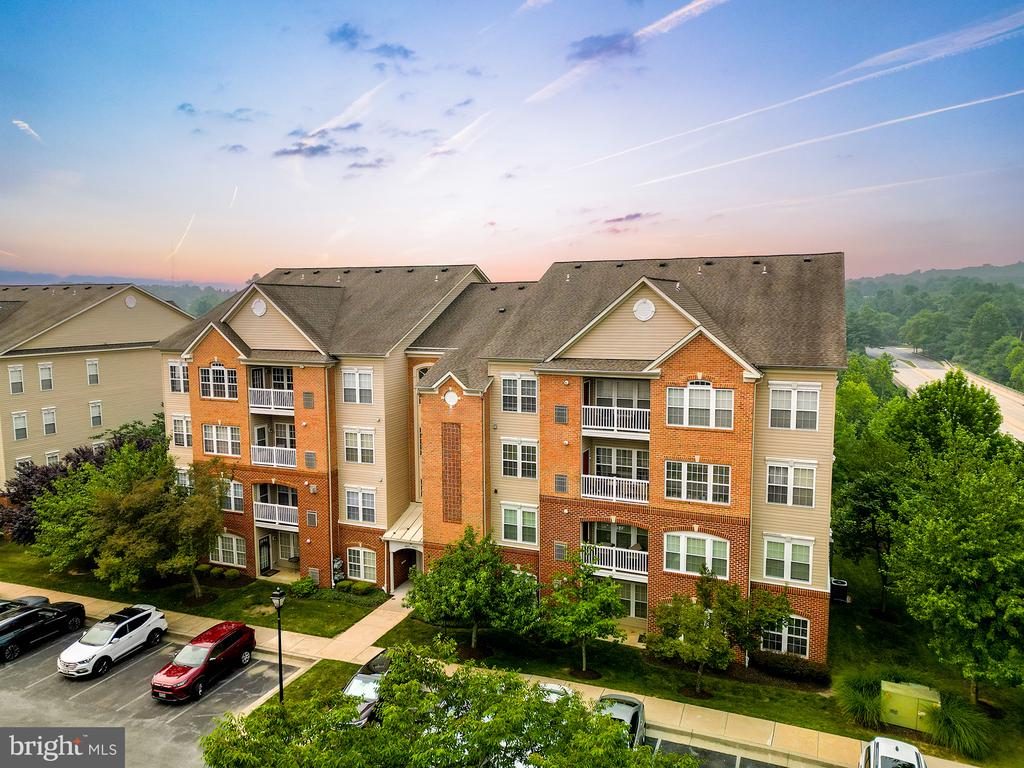 9661 ASHLYN CIRCLE Unit: 9661