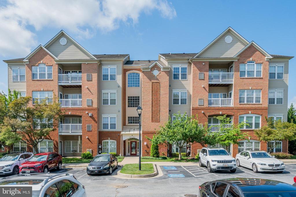 9661 ASHLYN CIRCLE Unit: 9661