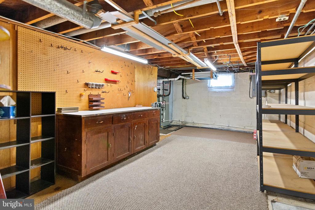 4903 CEDAR AVENUE