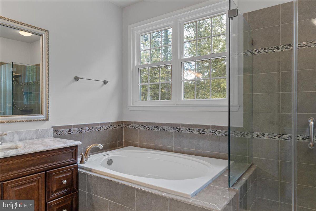 1730 PINKNEYS FIELD DRIVE