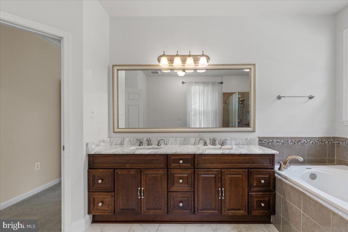 1730 PINKNEYS FIELD DRIVE