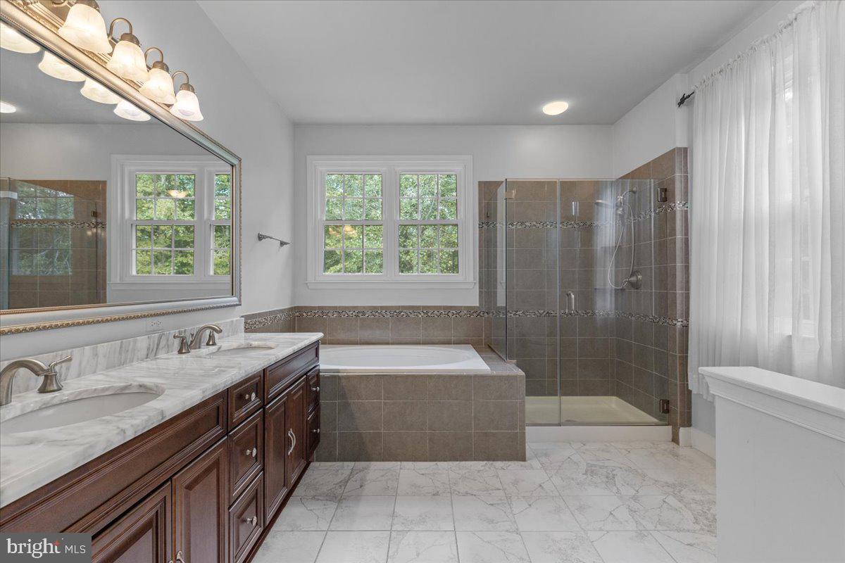 1730 PINKNEYS FIELD DRIVE