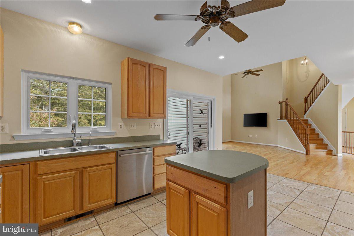 1730 PINKNEYS FIELD DRIVE