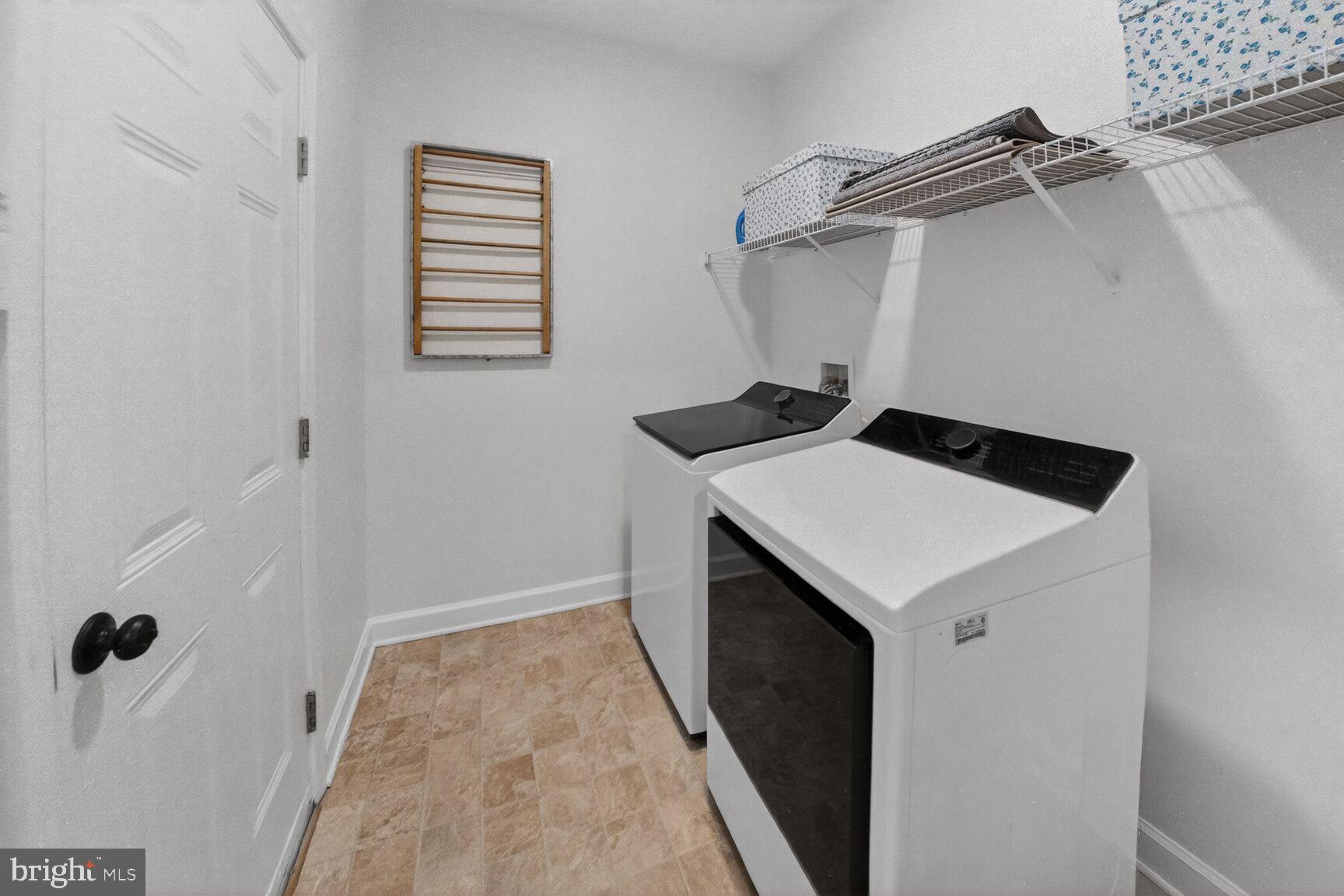 1820 BIRDS NEST LANE