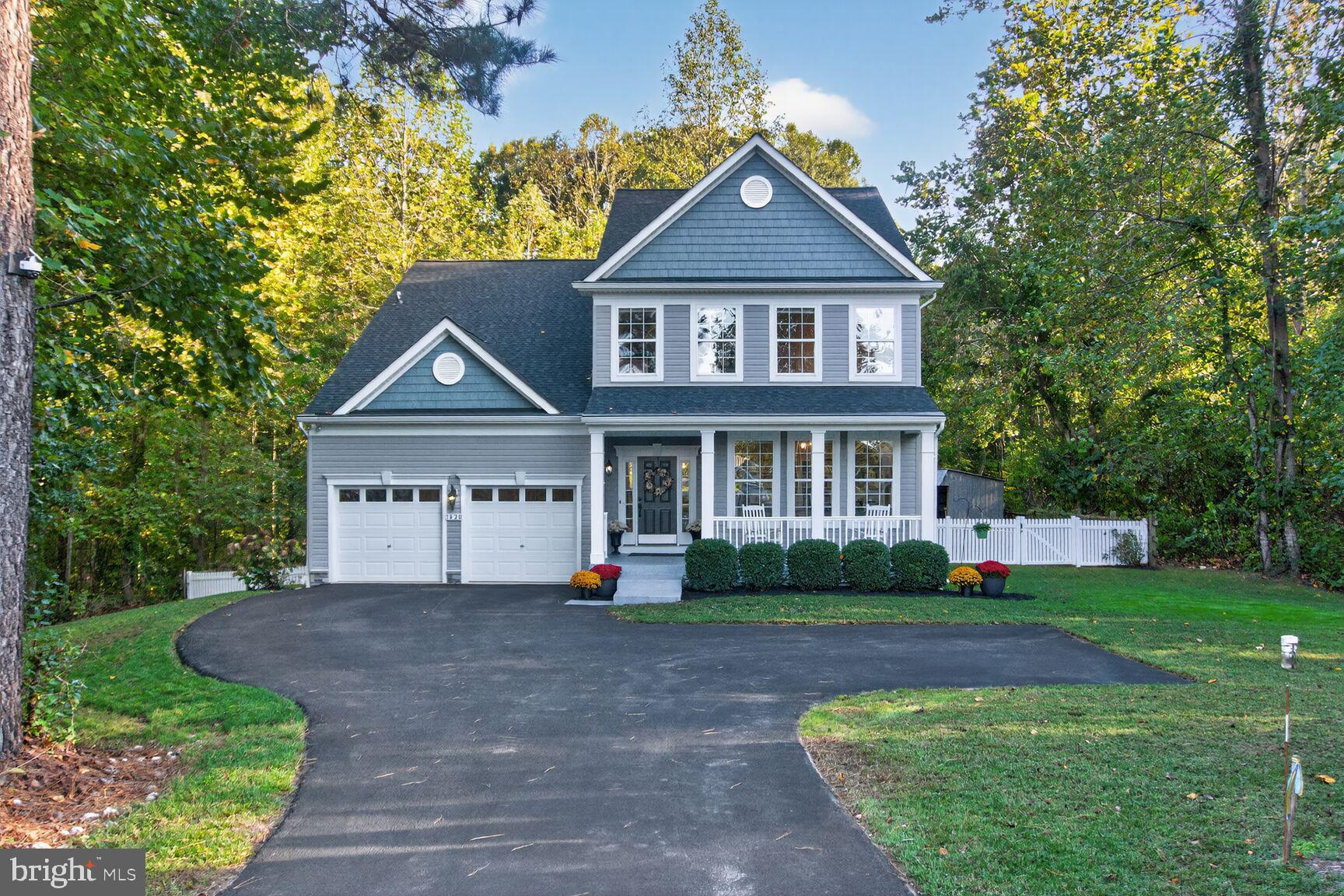 1820 BIRDS NEST LANE