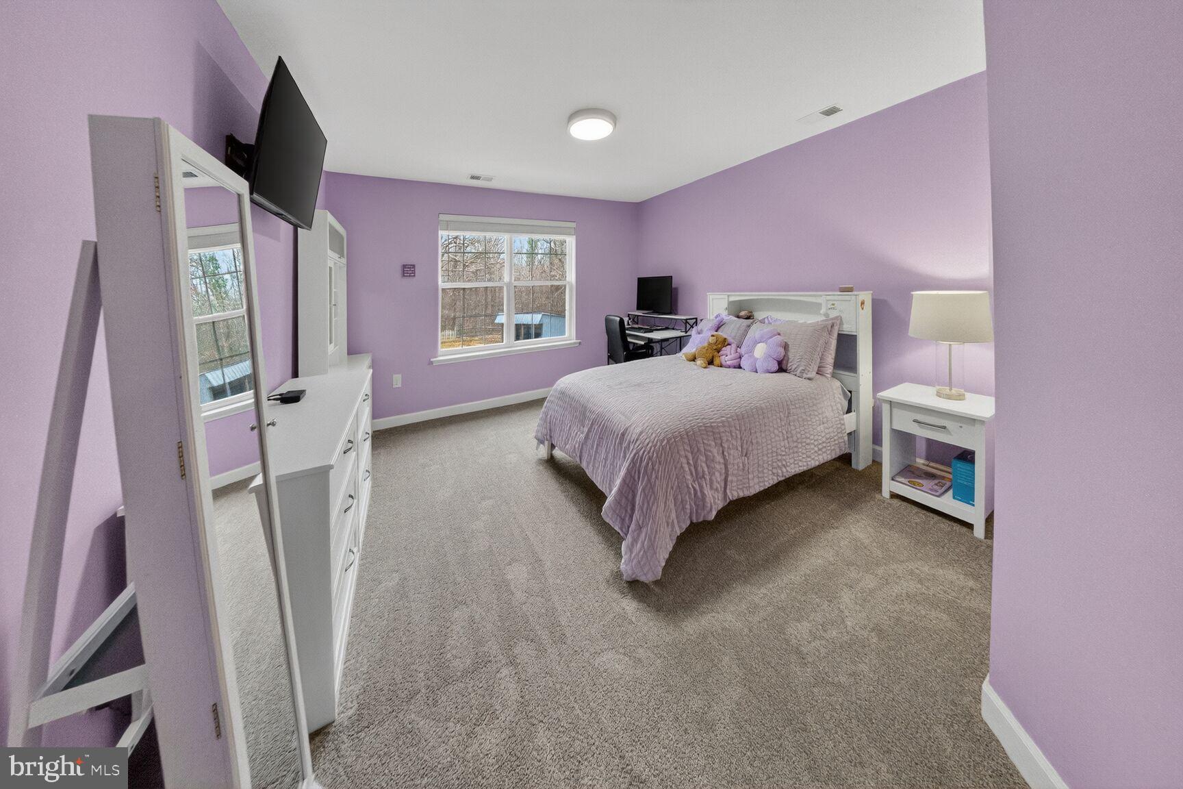 1820 BIRDS NEST LANE