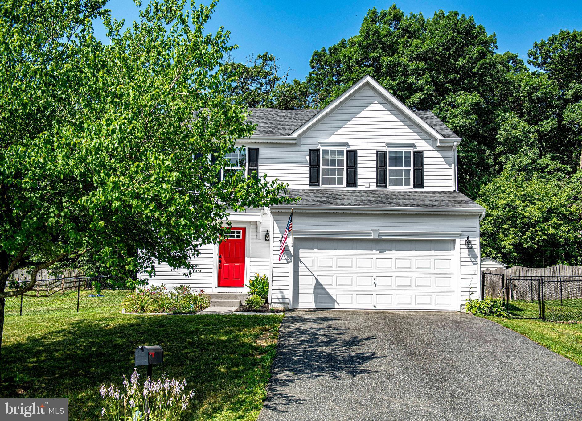 61 van Weaver Dr