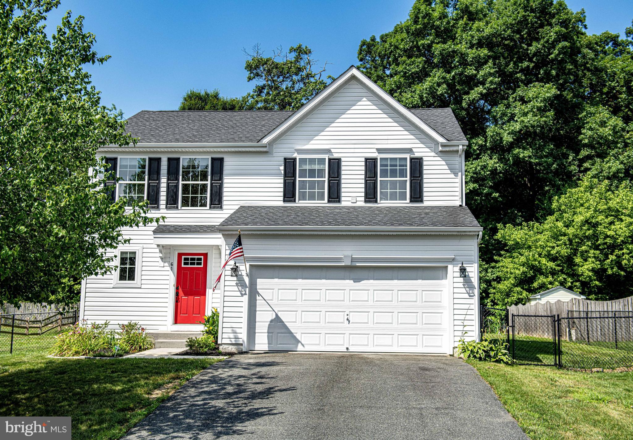 61 van Weaver Dr