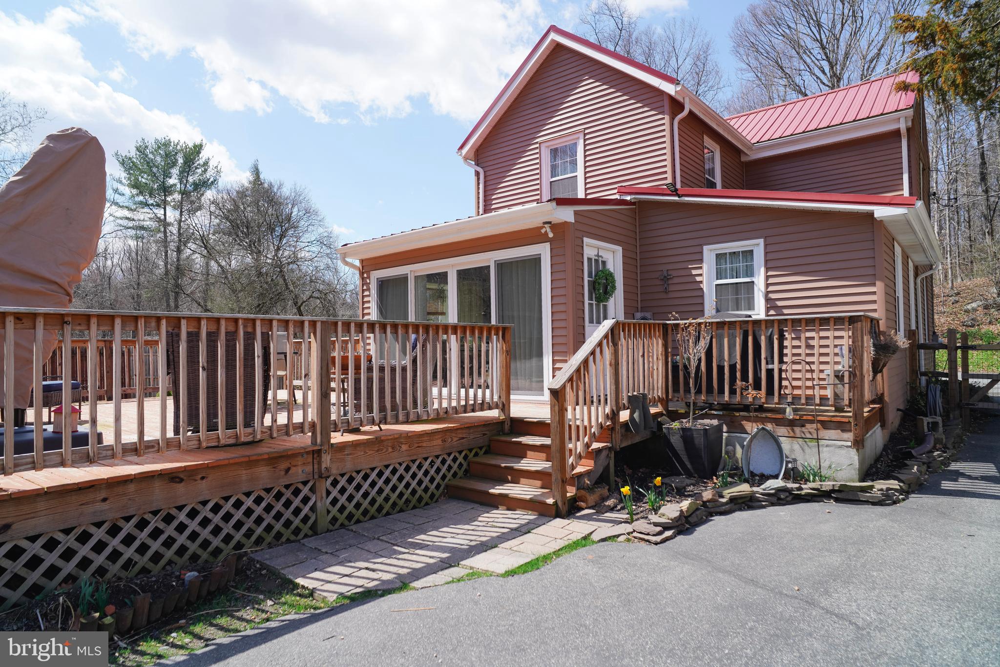 1136 MECHANICS VALLEY ROAD
