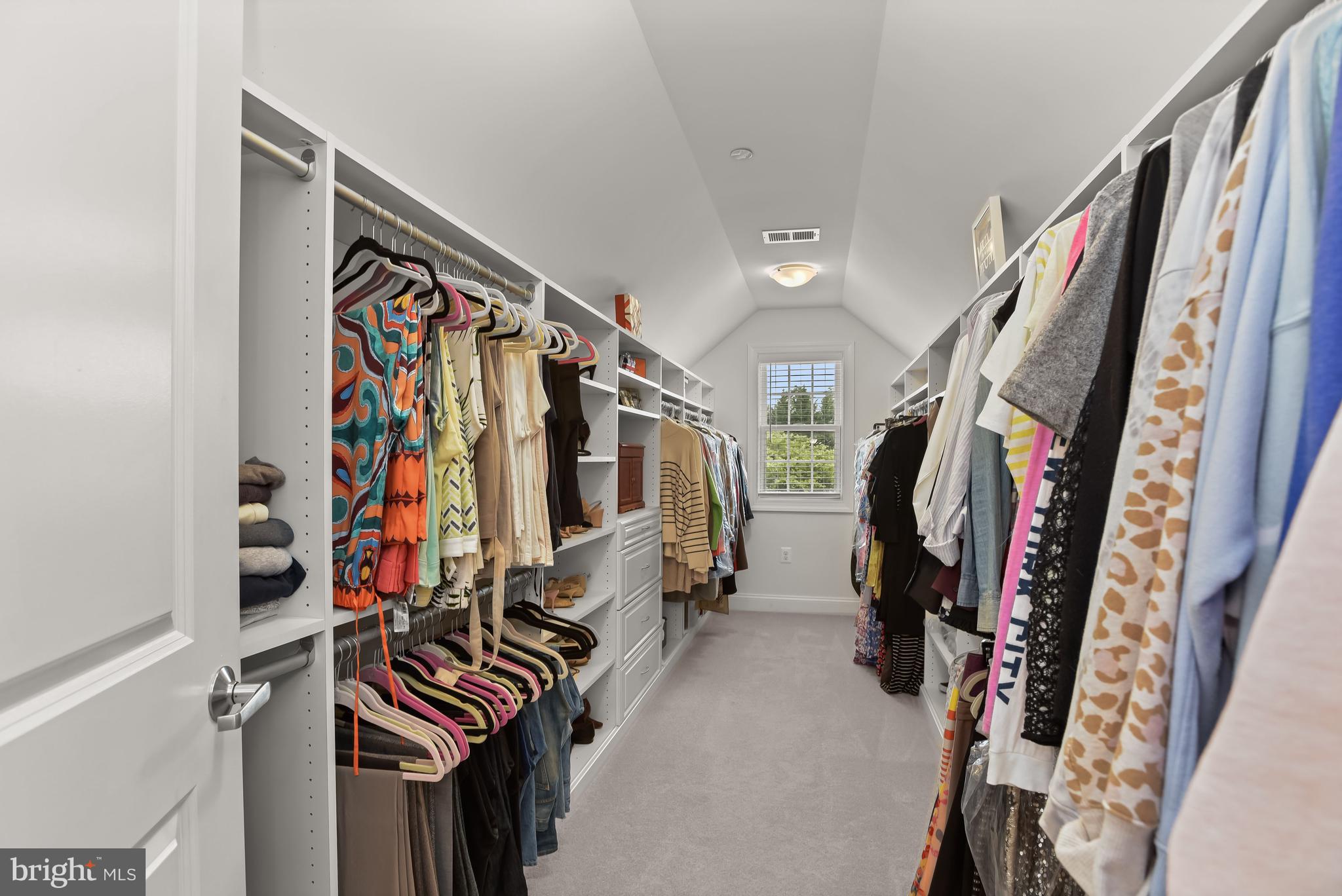 6691 CHATEAU BAY COURT